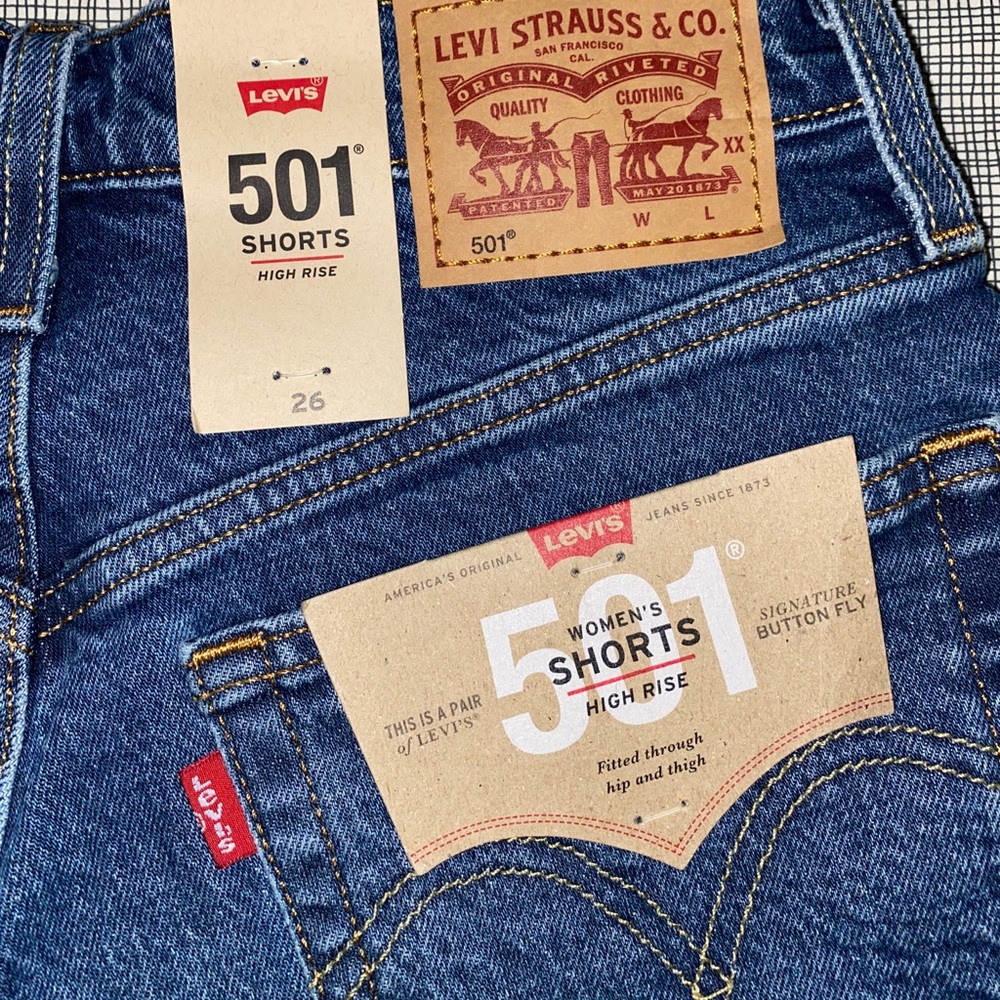 Levi’s 501 denim shorts size 26